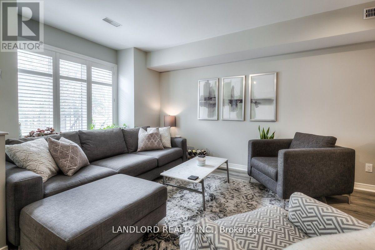 90 - 208 Niagara Street, Toronto, Ontario  M6J 3W5 - Photo 2 - C12692658