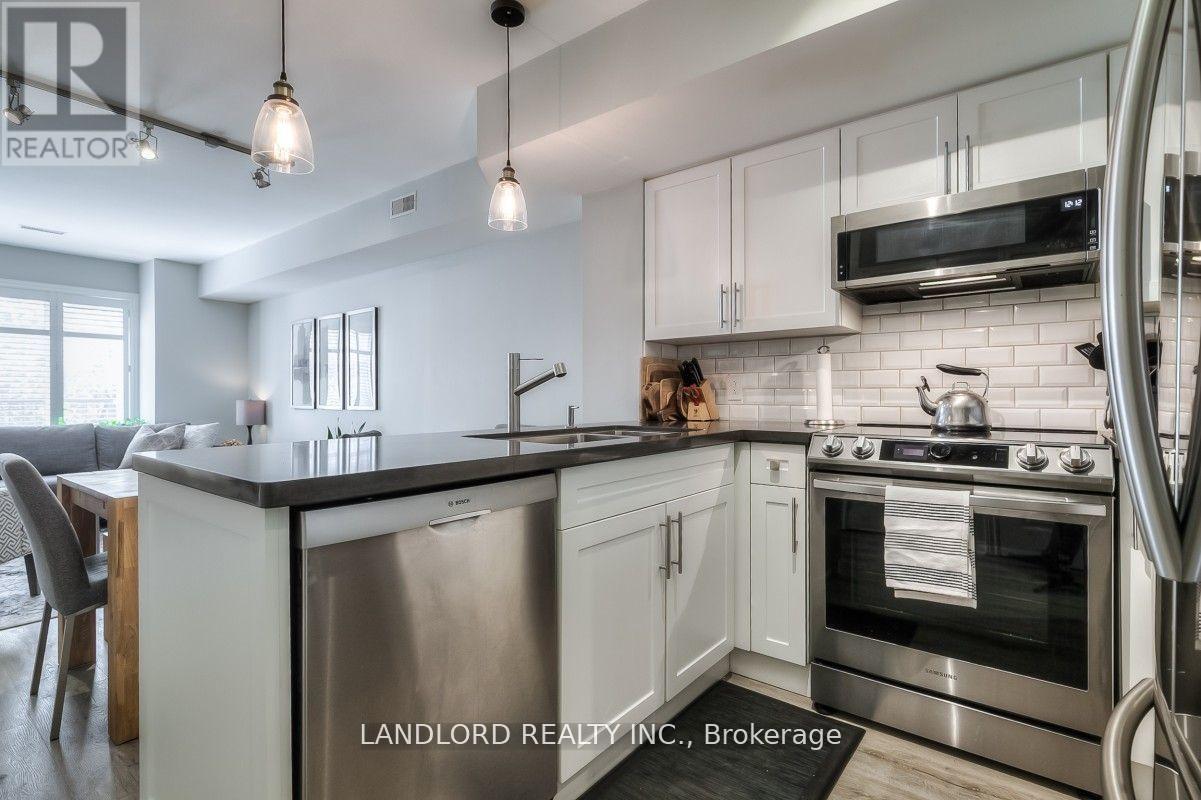 90 - 208 Niagara Street, Toronto, Ontario  M6J 3W5 - Photo 9 - C12692658