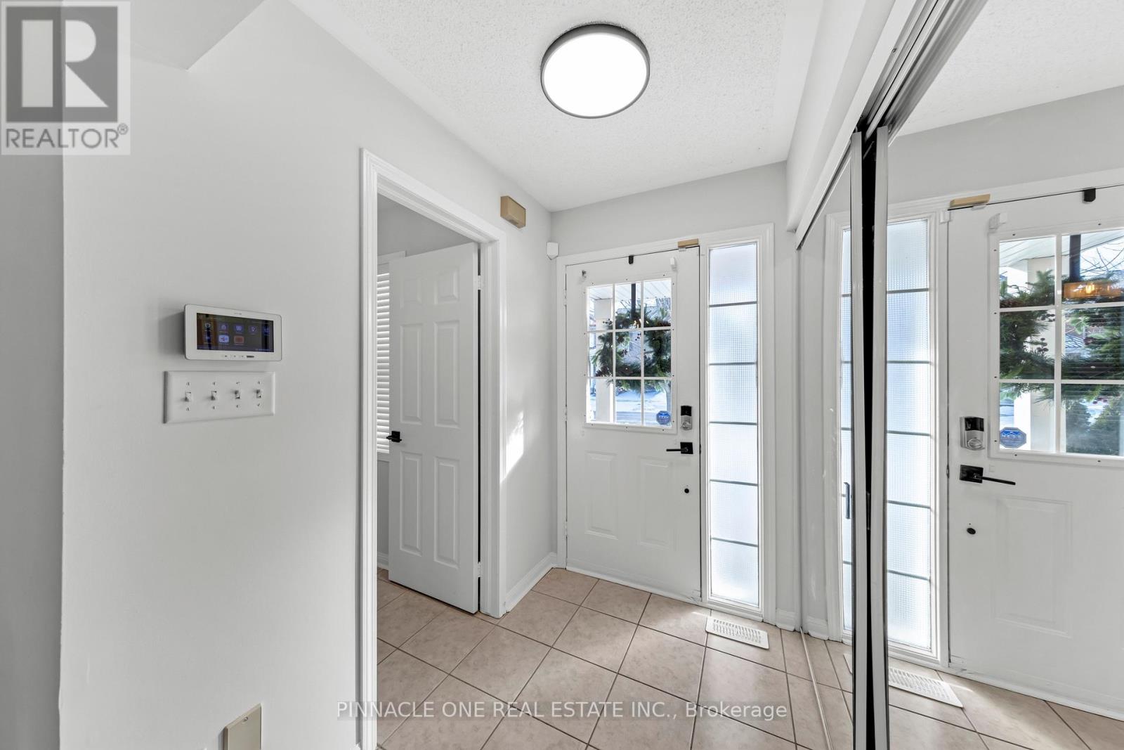 80 Millcar Drive, Toronto, Ontario  M1B 6G3 - Photo 6 - E12692514