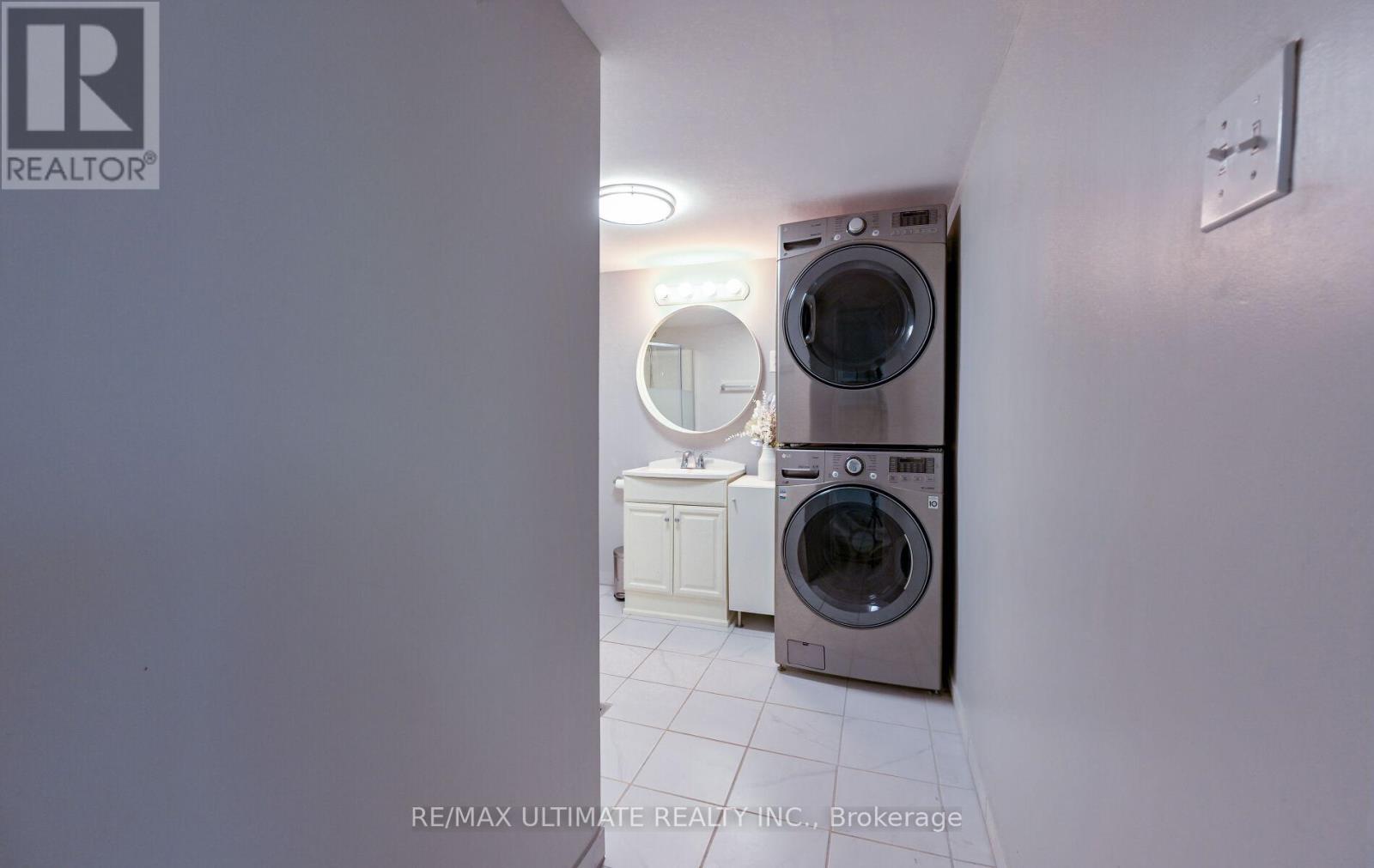 Main Floor - 60 Tineta Crescent, Toronto, Ontario  M1S 2Y6 - Photo 18 - E12692600