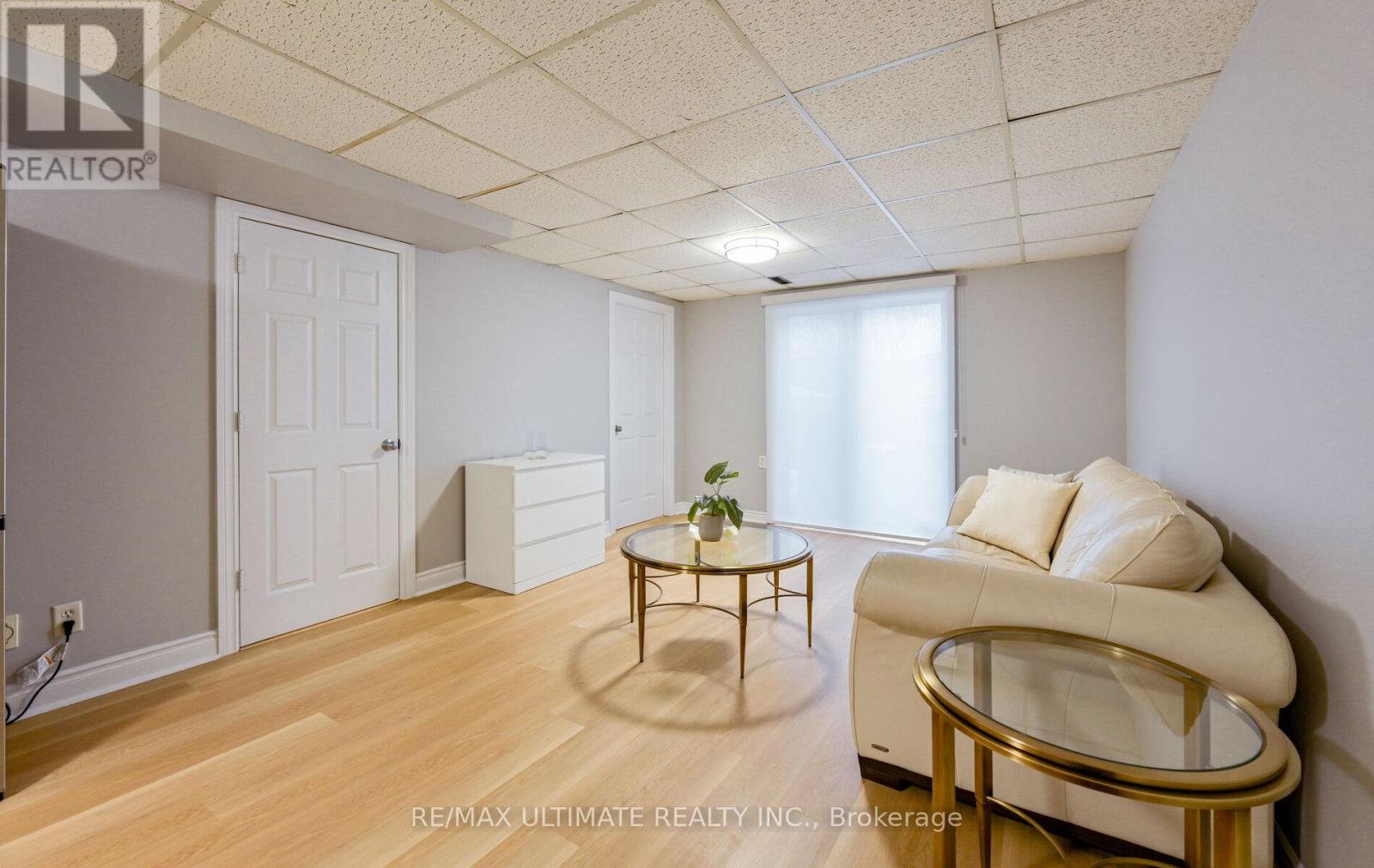 Main Floor - 60 Tineta Crescent, Toronto, Ontario  M1S 2Y6 - Photo 5 - E12692600