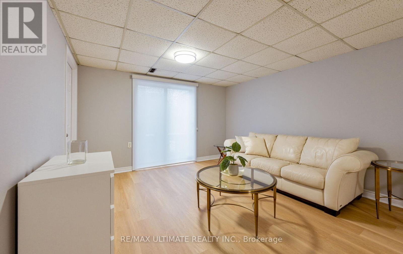 Main Floor - 60 Tineta Crescent, Toronto, Ontario  M1S 2Y6 - Photo 8 - E12692600