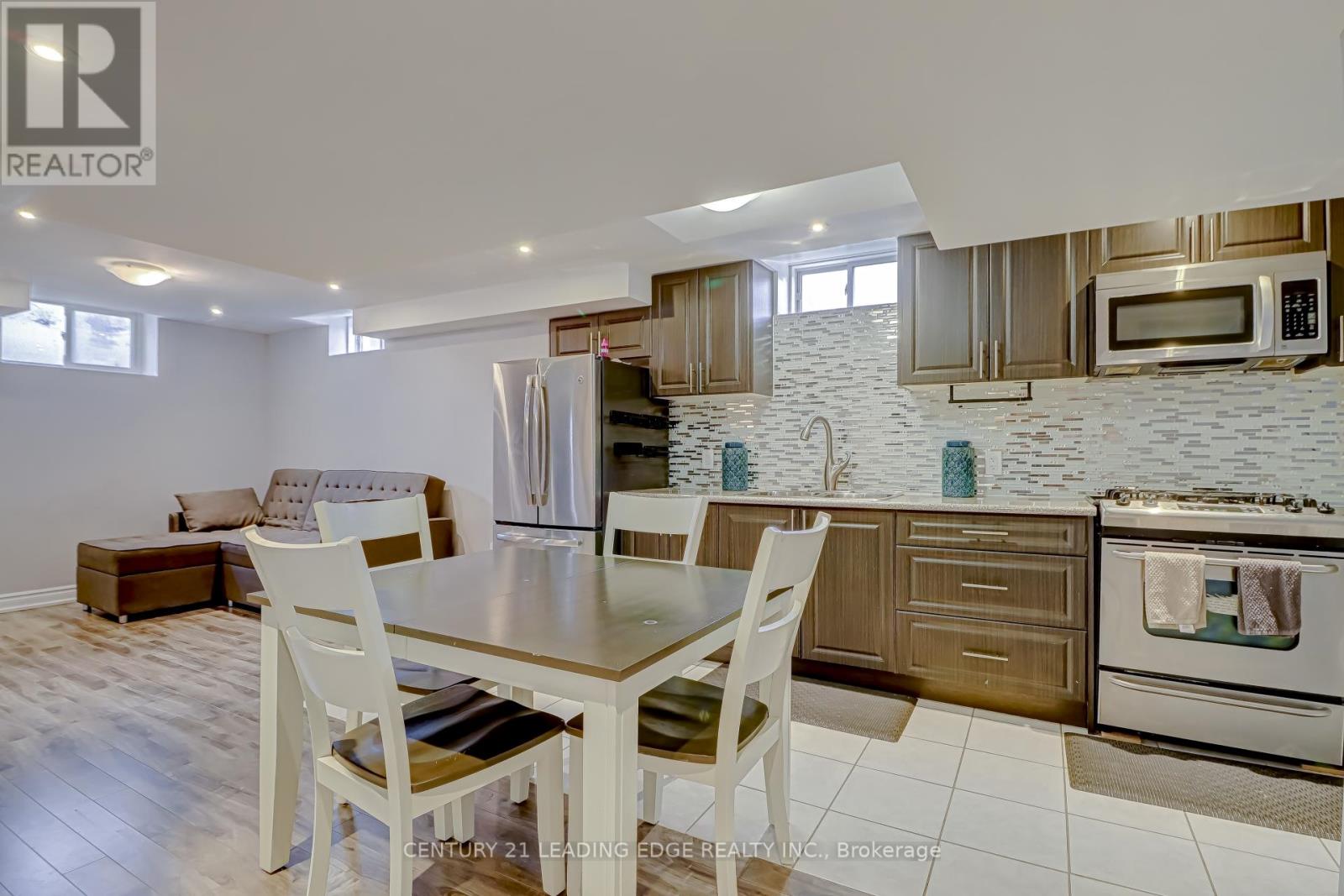 20 Snowy Owl Way, Toronto, Ontario  M1X 0B4 - Photo 2 - E12692622