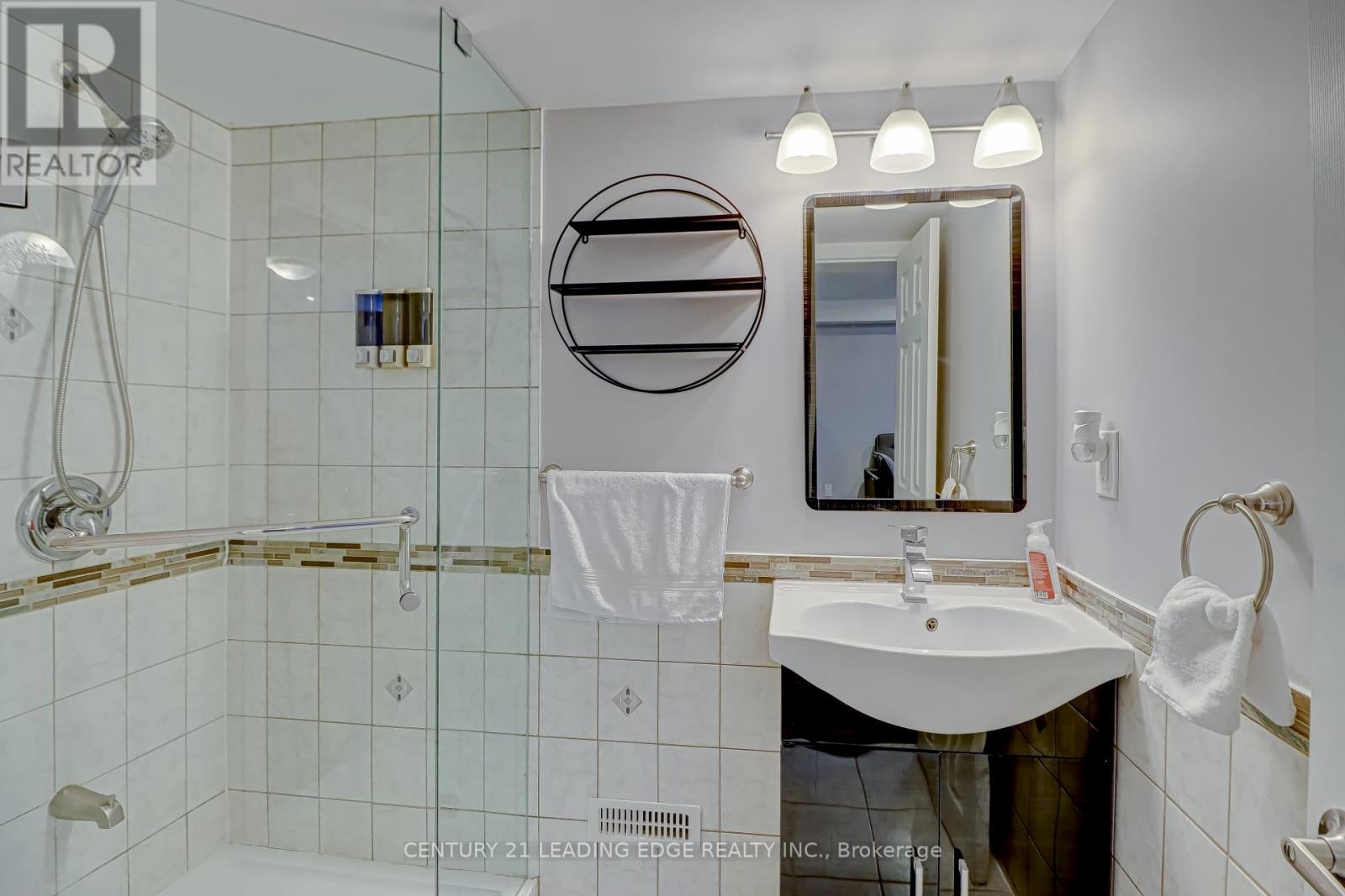 20 Snowy Owl Way, Toronto, Ontario  M1X 0B4 - Photo 9 - E12692622