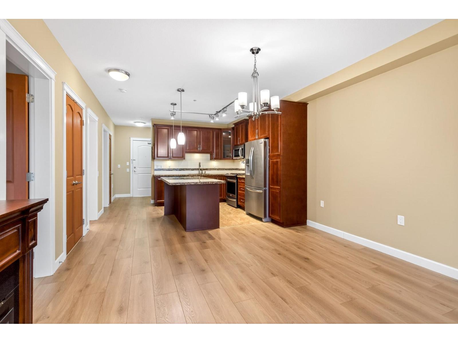 526 8157 207 Street, Langley, British Columbia  V2Y 0V3 - Photo 10 - R3079097