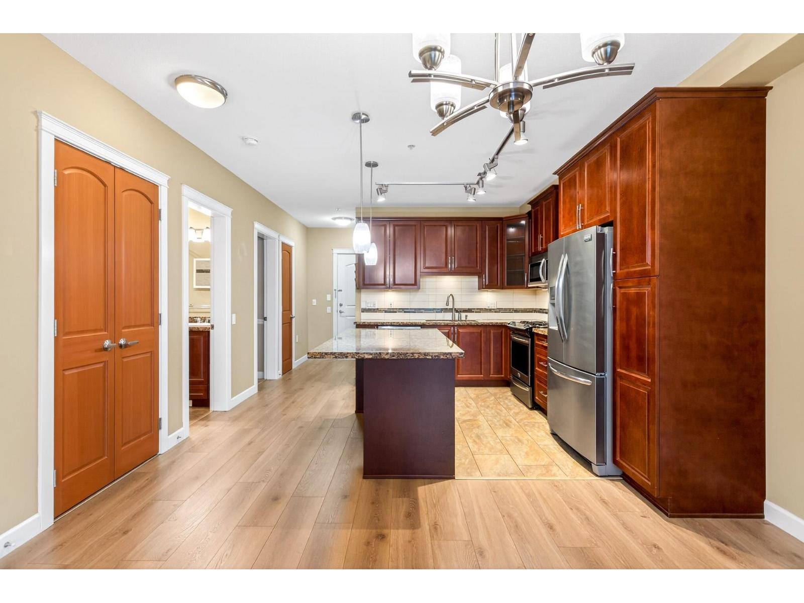 526 8157 207 Street, Langley, British Columbia  V2Y 0V3 - Photo 11 - R3079097