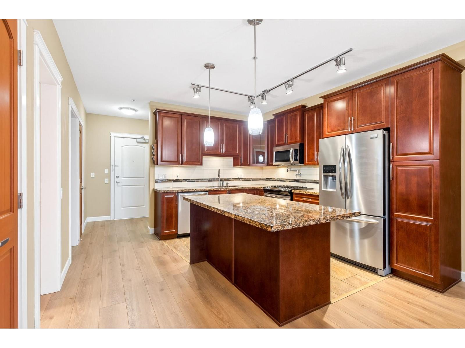 526 8157 207 Street, Langley, British Columbia  V2Y 0V3 - Photo 12 - R3079097