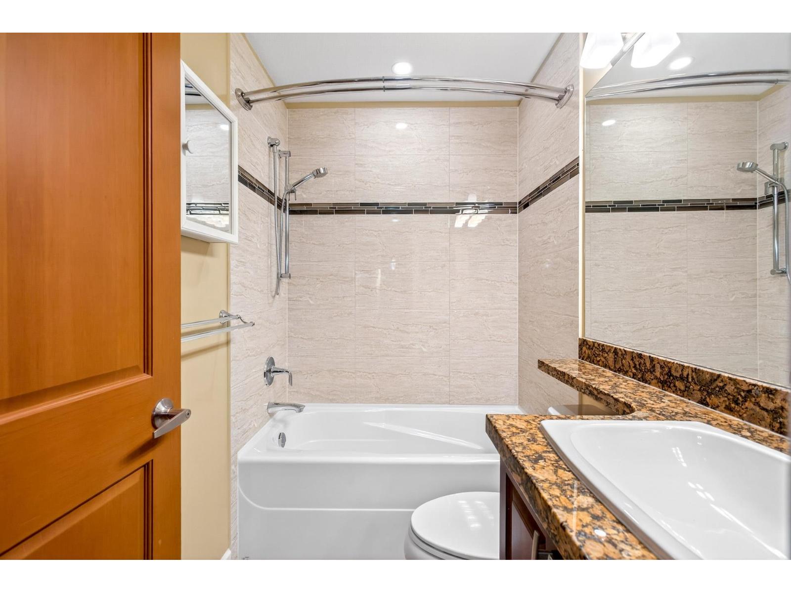 526 8157 207 Street, Langley, British Columbia  V2Y 0V3 - Photo 28 - R3079097