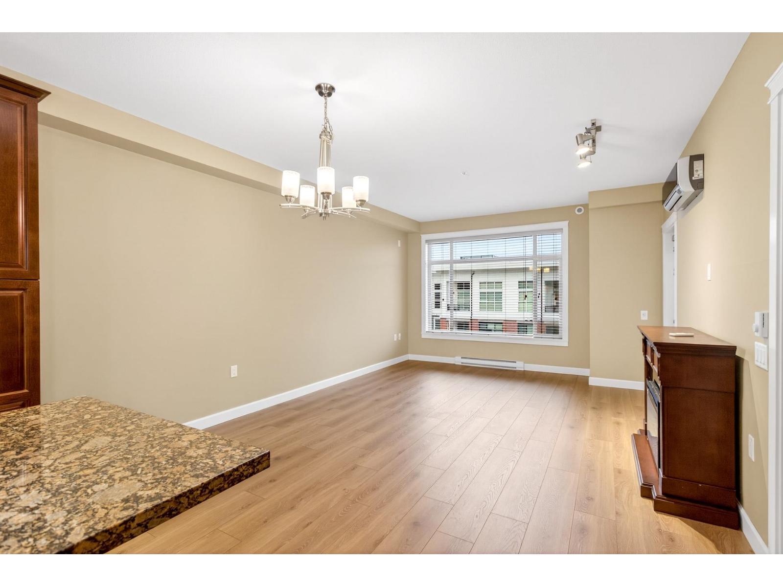 526 8157 207 Street, Langley, British Columbia  V2Y 0V3 - Photo 4 - R3079097