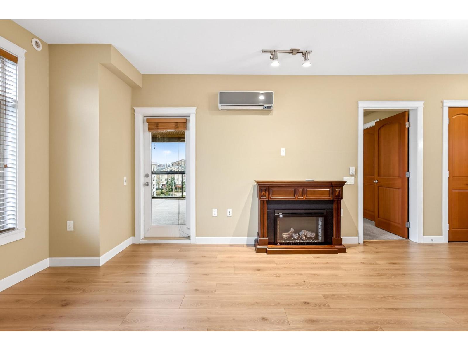 526 8157 207 Street, Langley, British Columbia  V2Y 0V3 - Photo 8 - R3079097