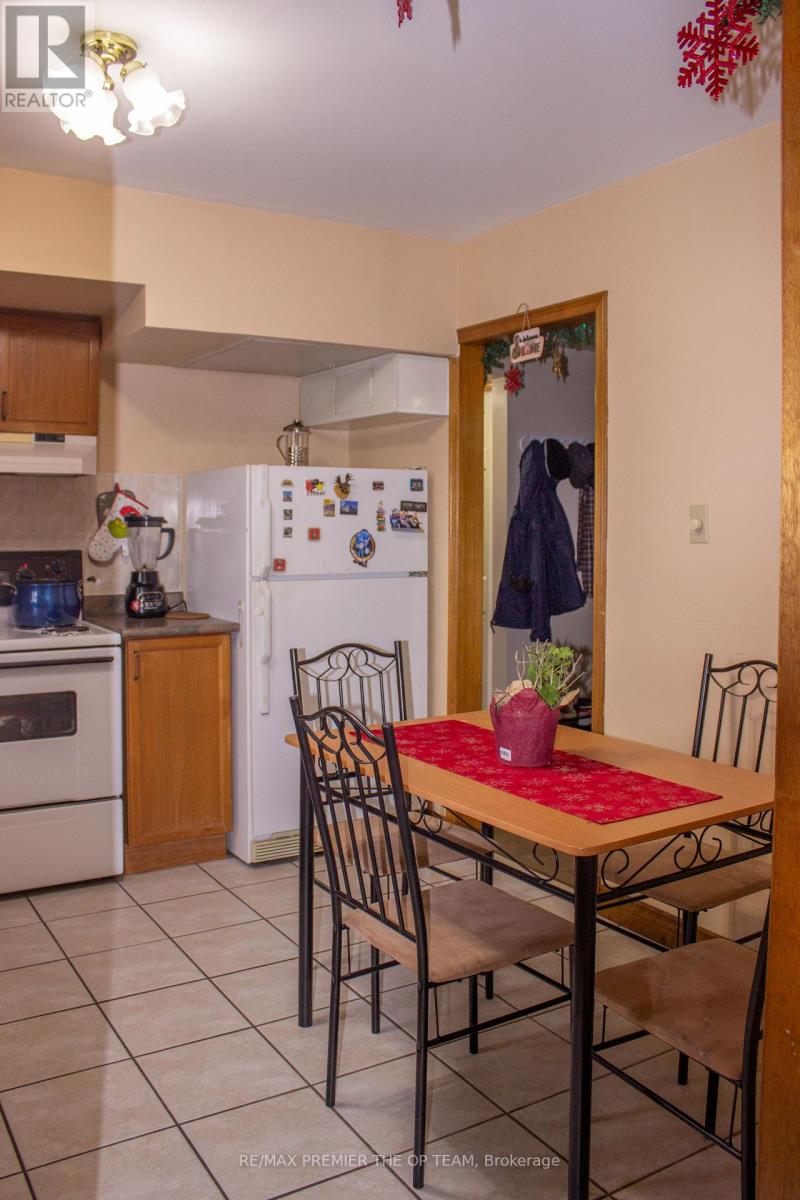 4 - 2311 Major Mackenzie Drive, Vaughan, Ontario  L6A 3Z3 - Photo 12 - N12692562