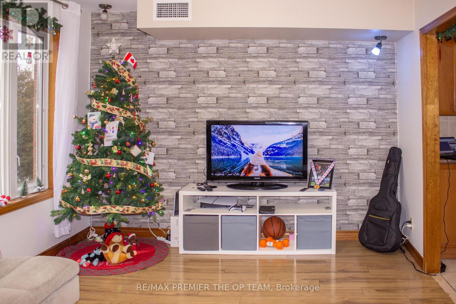 4 - 2311 Major Mackenzie Drive, Vaughan, Ontario  L6A 3Z3 - Photo 7 - N12692562