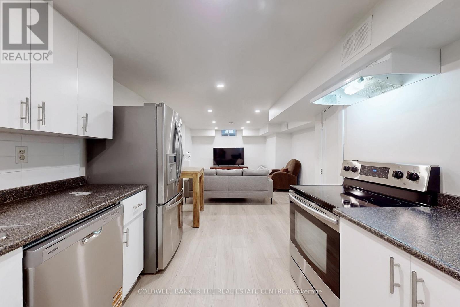 32 Hollingshead Drive, Aurora, Ontario  L4G 5K3 - Photo 15 - N12692620