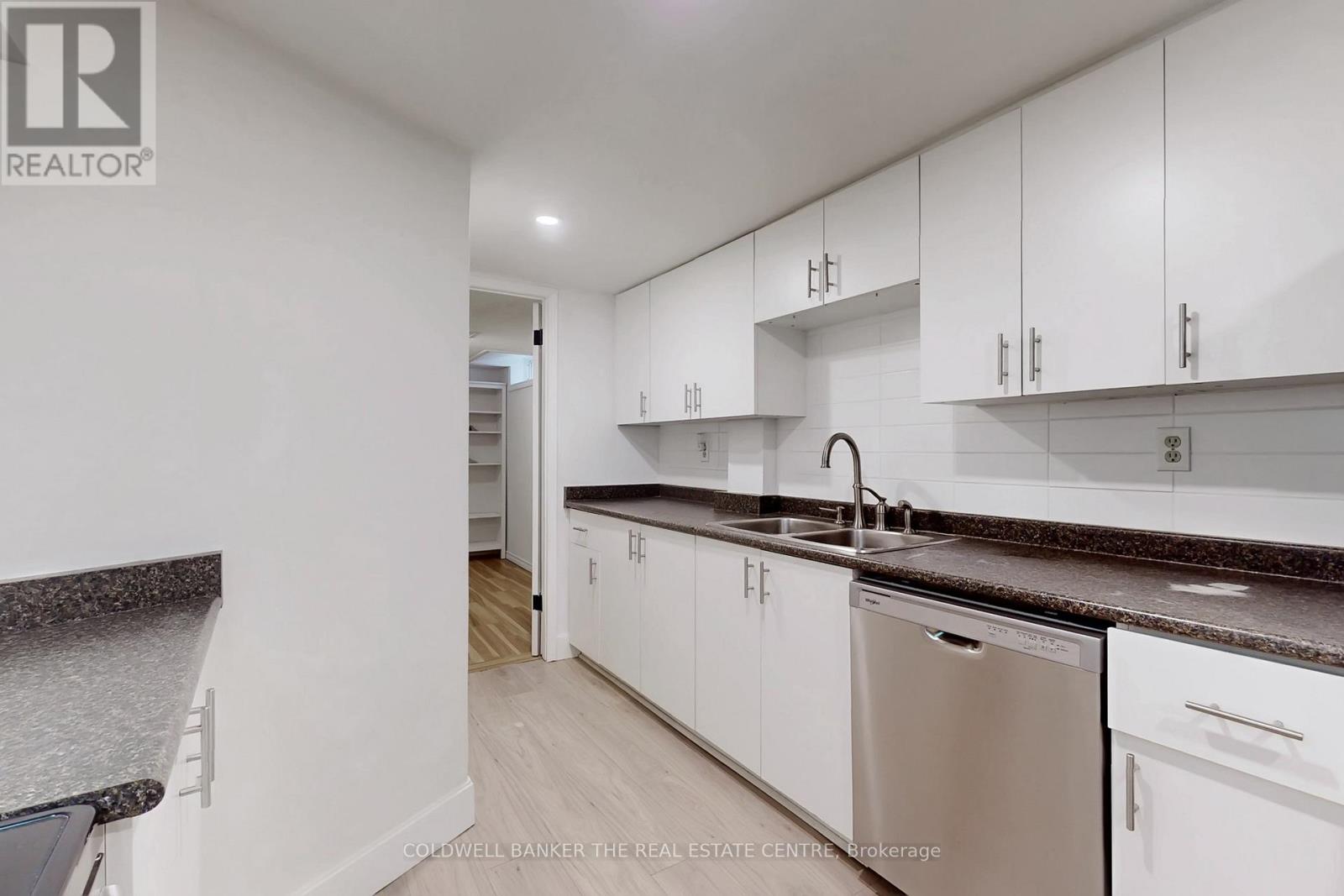 32 Hollingshead Drive, Aurora, Ontario  L4G 5K3 - Photo 16 - N12692620