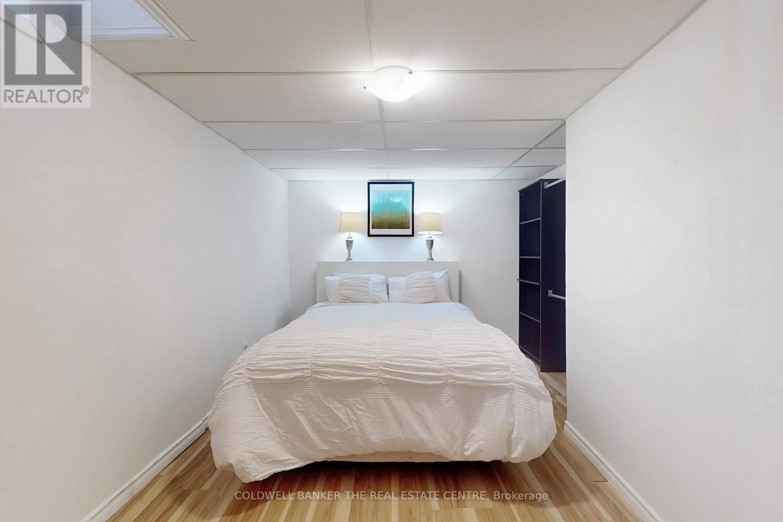 32 Hollingshead Drive, Aurora, Ontario  L4G 5K3 - Photo 17 - N12692620