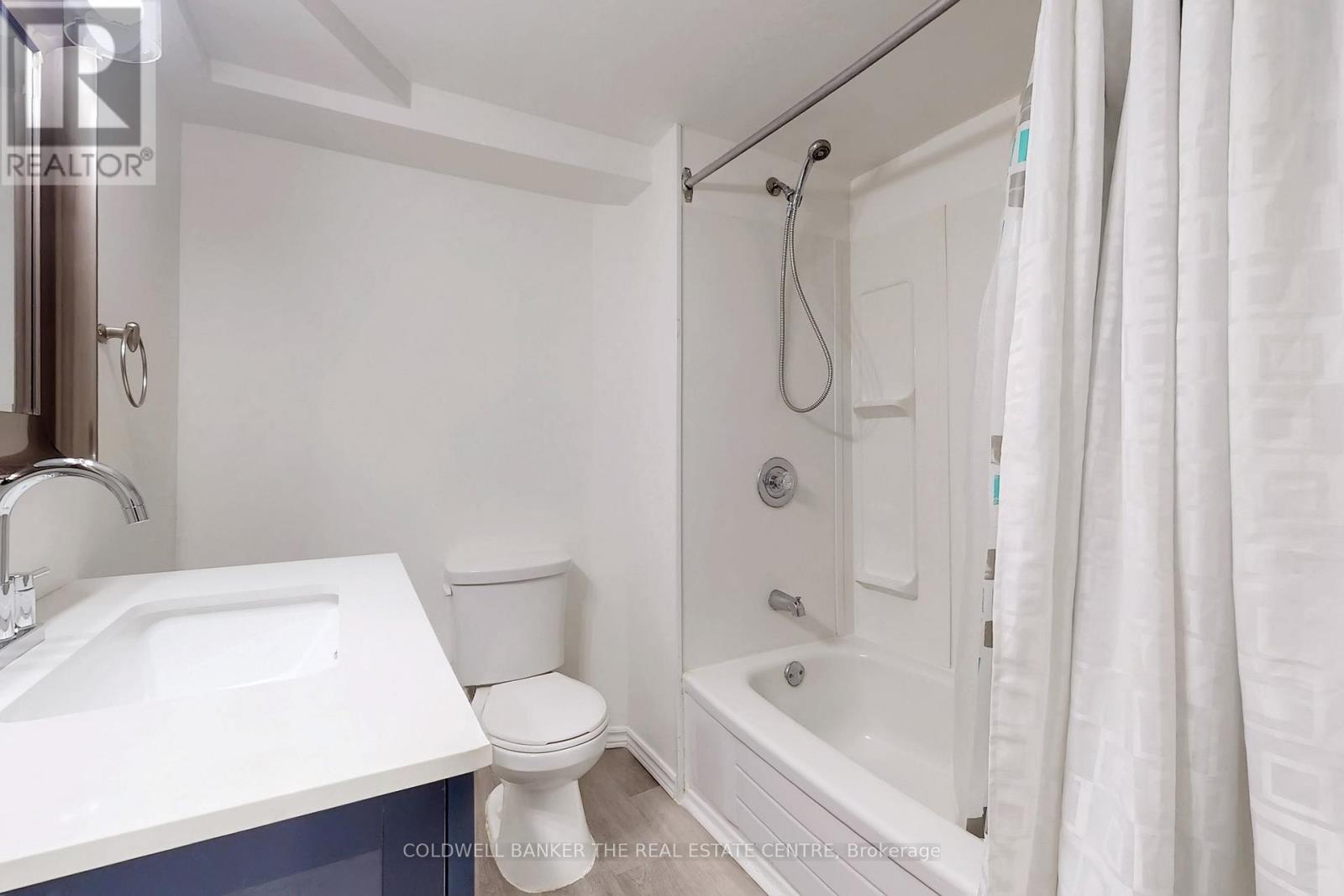 32 Hollingshead Drive, Aurora, Ontario  L4G 5K3 - Photo 24 - N12692620