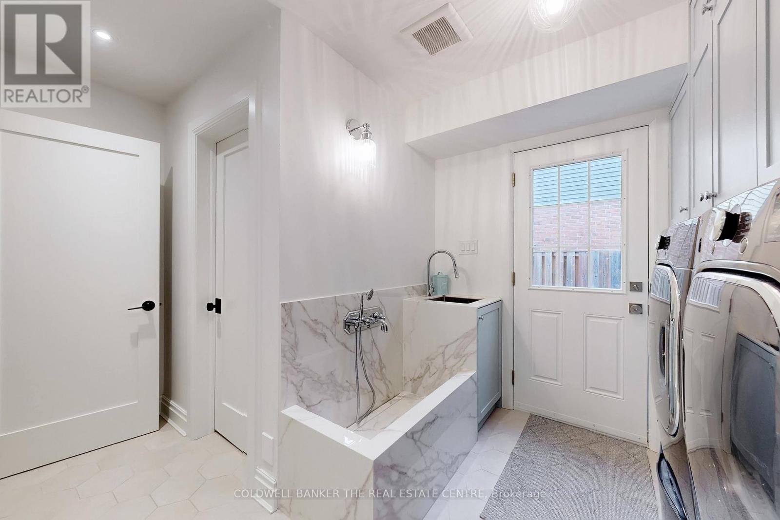 32 Hollingshead Drive, Aurora, Ontario  L4G 5K3 - Photo 29 - N12692620