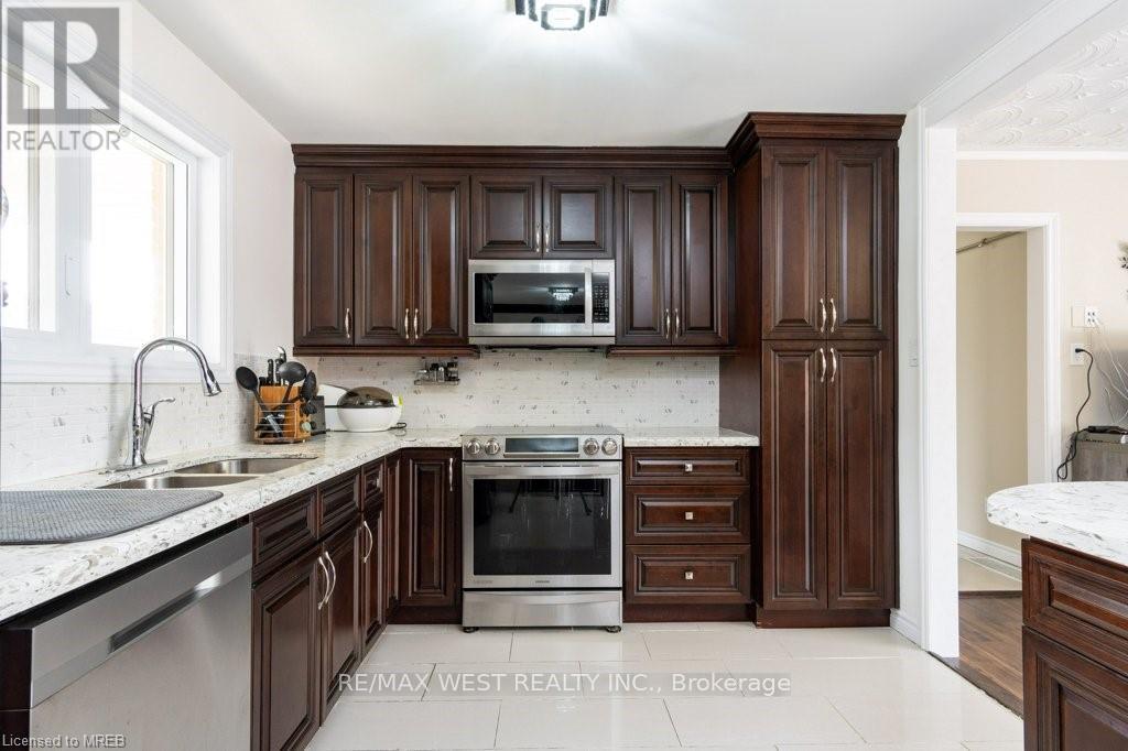 146 Harvie Road, Barrie, Ontario  L4N 9E3 - Photo 21 - S12692494