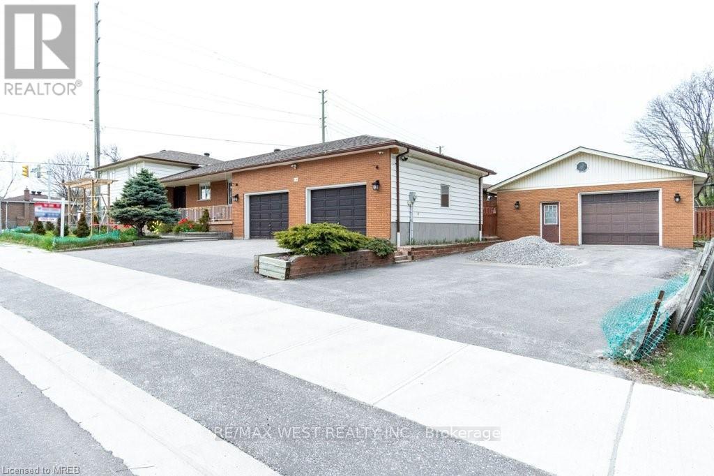 146 Harvie Road, Barrie, Ontario  L4N 9E3 - Photo 5 - S12692494