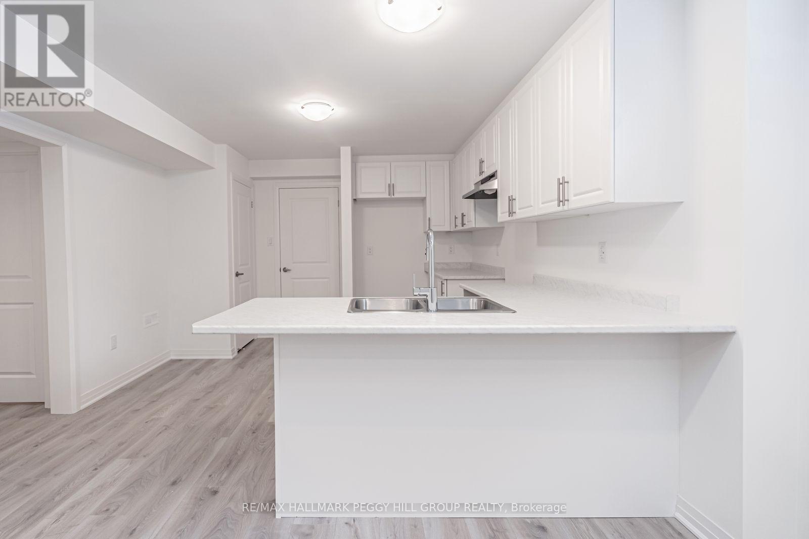 112 West Oak Trail, Barrie, Ontario  L9J 0L1 - Photo 16 - S12692554