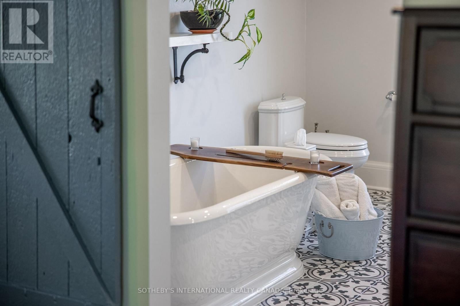 220 Old Yonge Street, Aurora, Ontario  L4G 6J6 - Photo 28 - N12688372