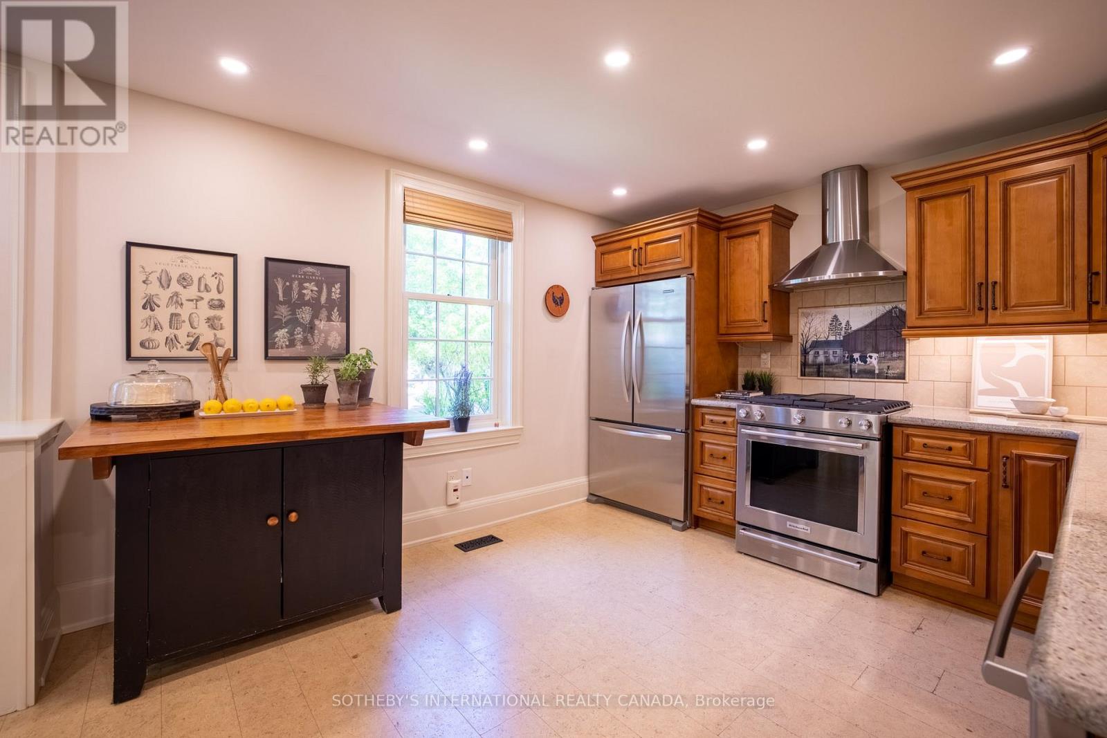 220 Old Yonge Street, Aurora, Ontario  L4G 6J6 - Photo 12 - N12688372