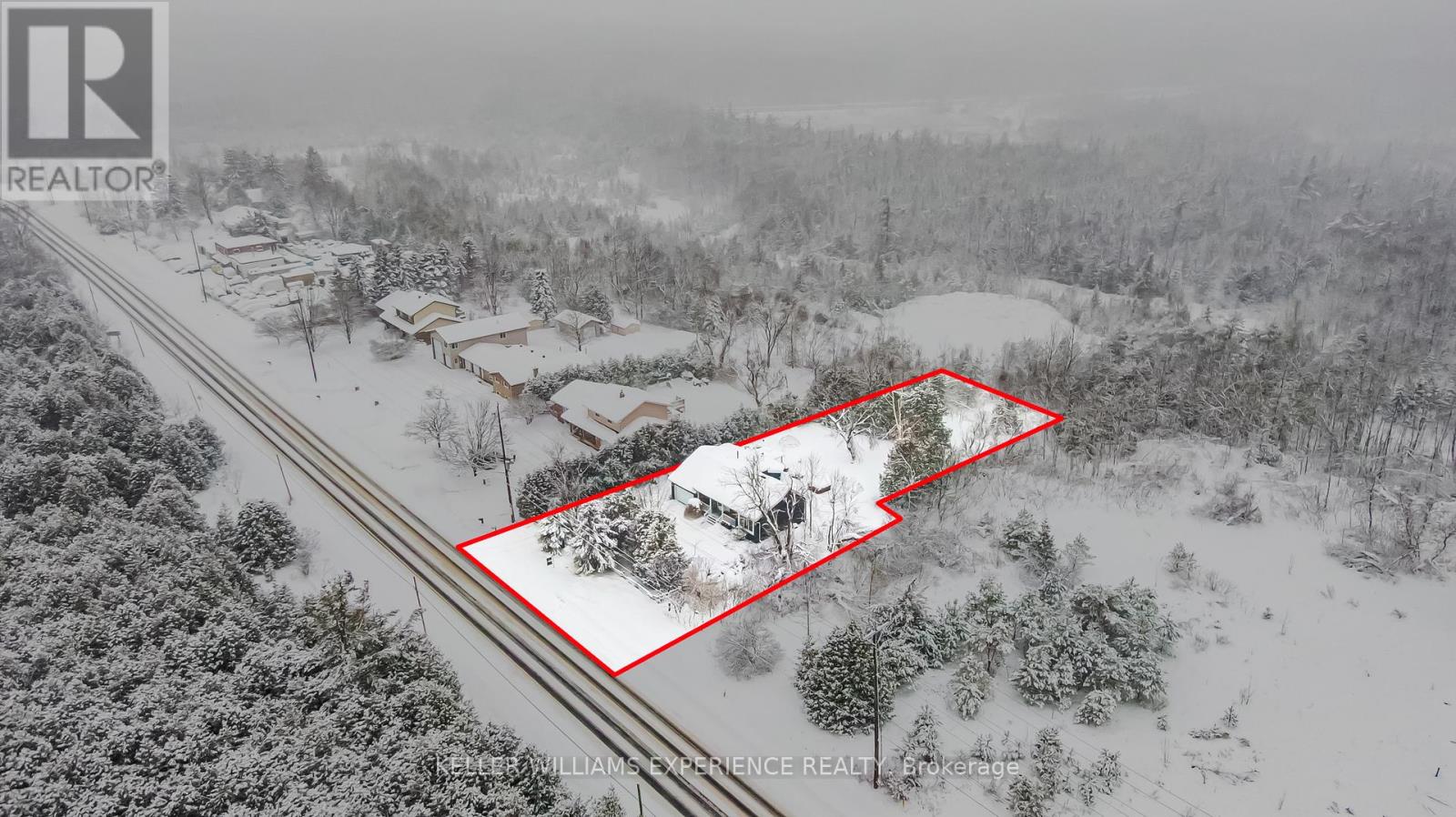 829 Memorial Avenue, Orillia, Ontario  L3V 0T7 - Photo 40 - S12629192