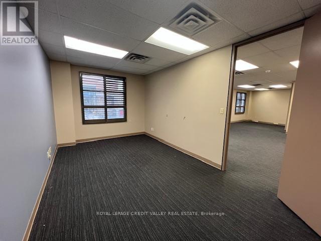 203 - 32 Queen Estates W, Brampton, Ontario  L6X 1A1 - Photo 17 - W12692068