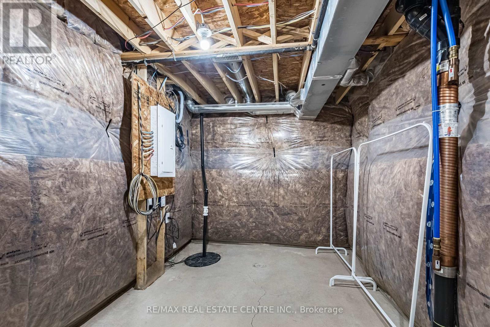 3254 Mockingbird Common, Oakville, Ontario  L6H 0W9 - Photo 23 - W12692506