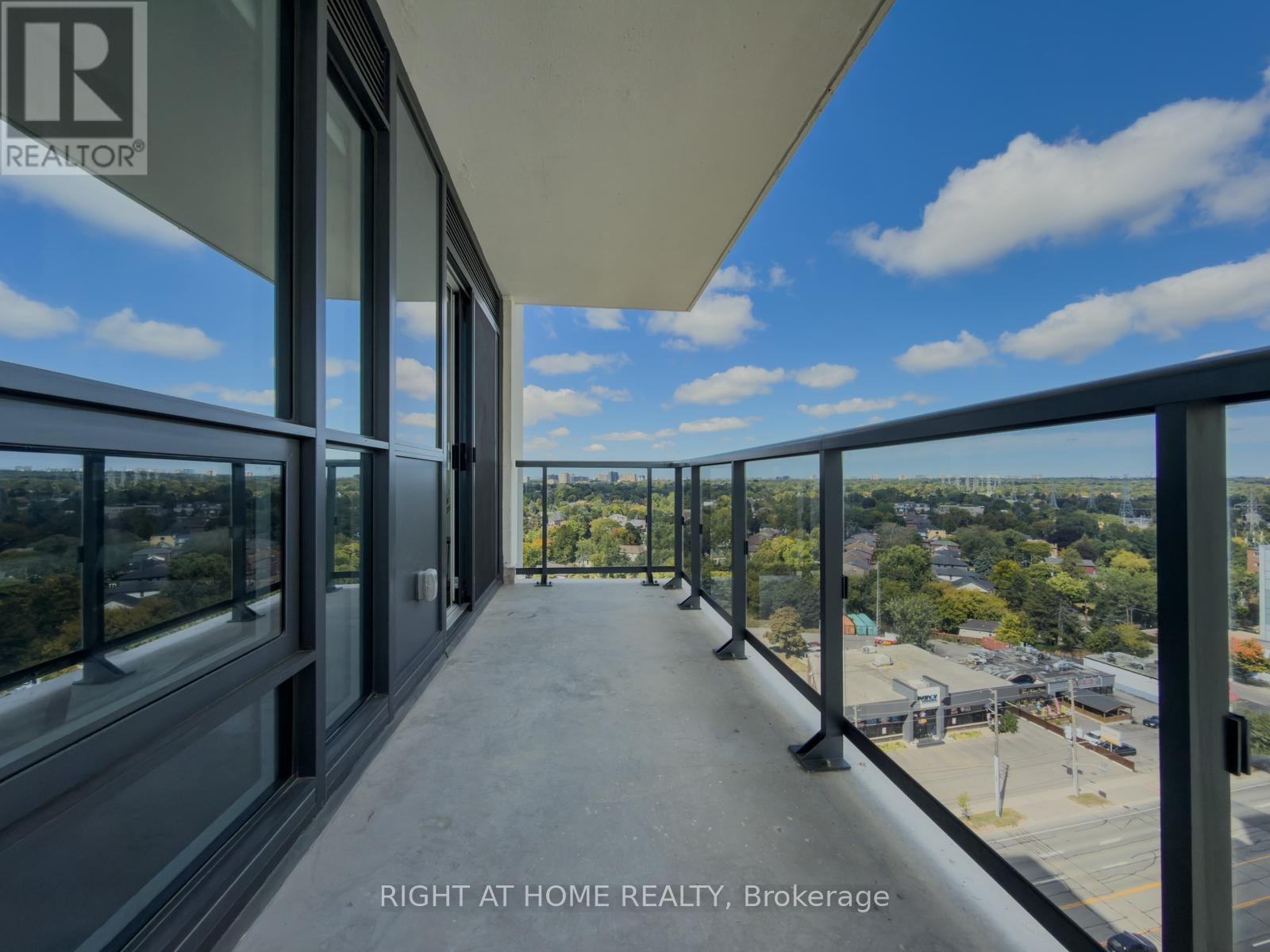 1404 - 30 Samuel Wood Way, Toronto, Ontario  M9B 0C9 - Photo 17 - W12692516