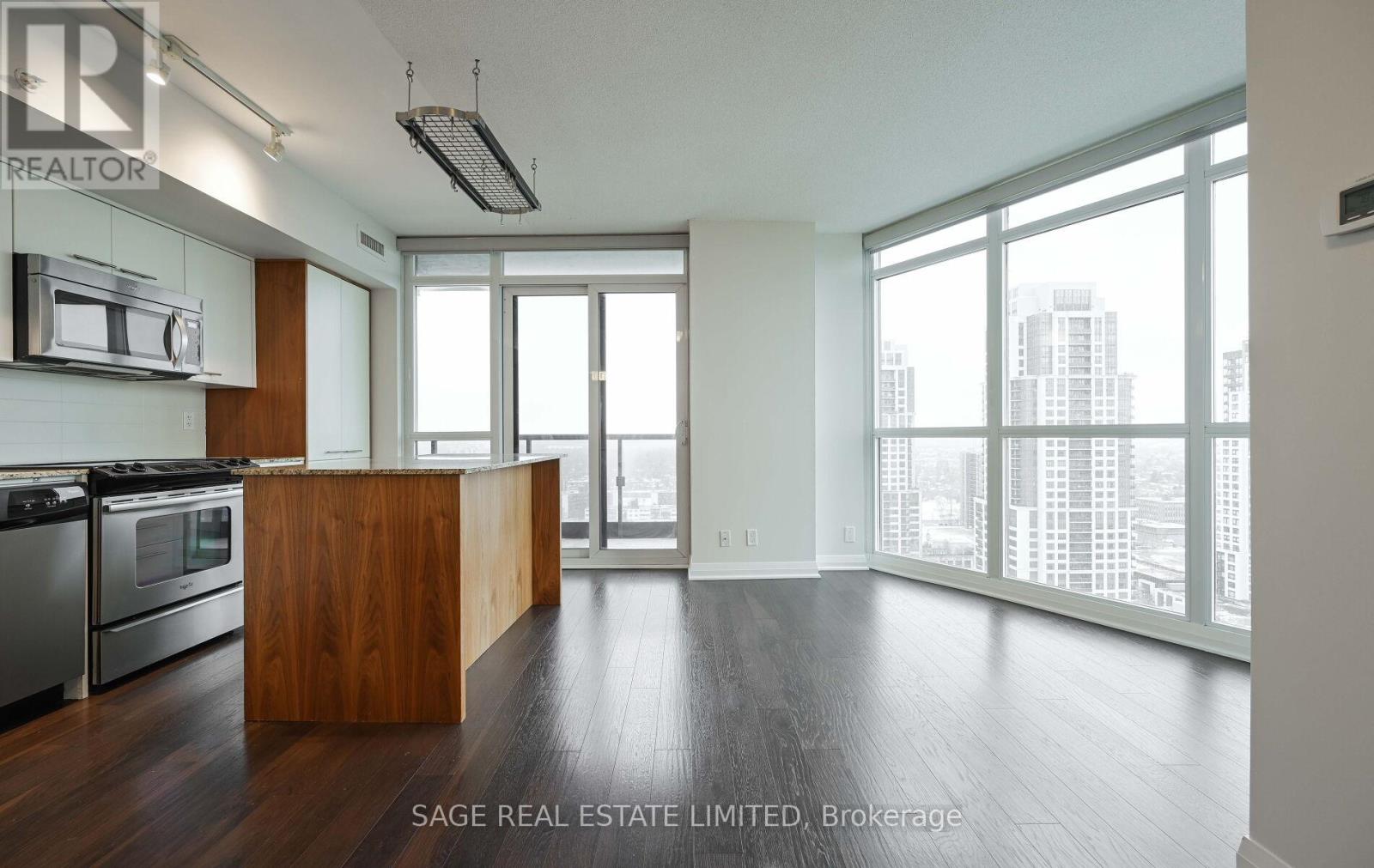 2110 - 5 Valhalla Inn Road, Toronto, Ontario  M9B 0B1 - Photo 10 - W12692534