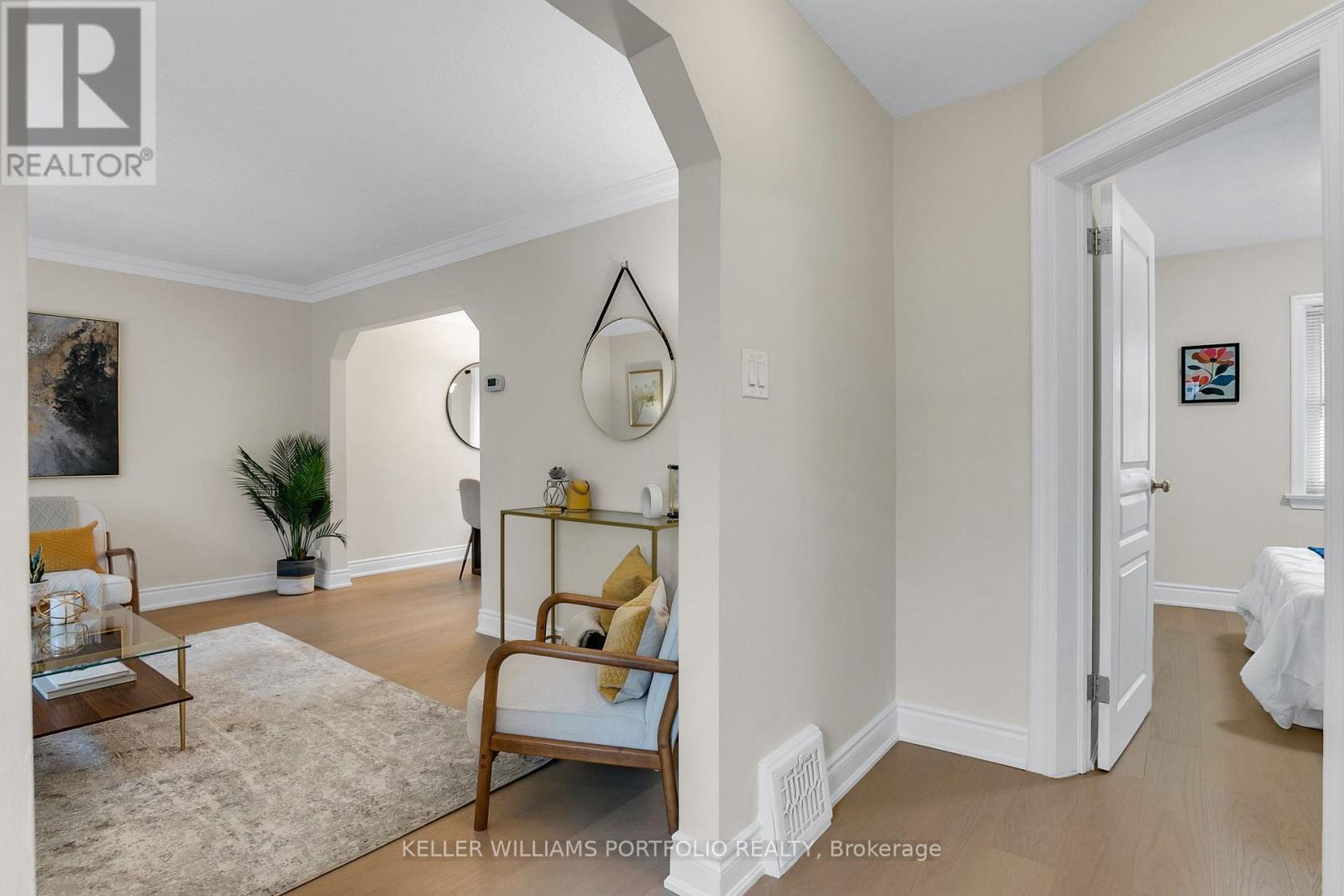 50 Wilmar Road, Toronto, Ontario  M9B 3S1 - Photo 2 - W12692564