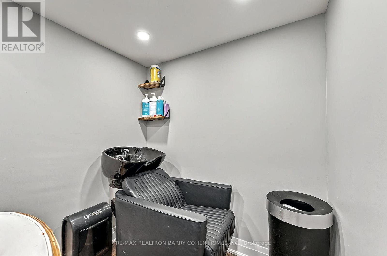 21 Meadowcreek Road, Caledon, Ontario  L7C 3Y9 - Photo 25 - W12692582