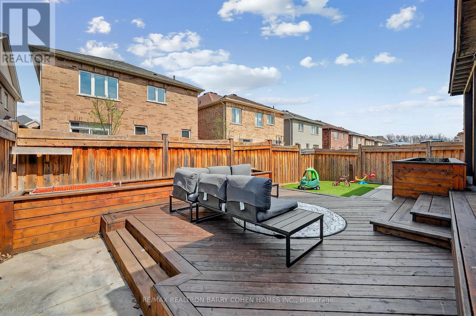 21 Meadowcreek Road, Caledon, Ontario  L7C 3Y9 - Photo 28 - W12692582