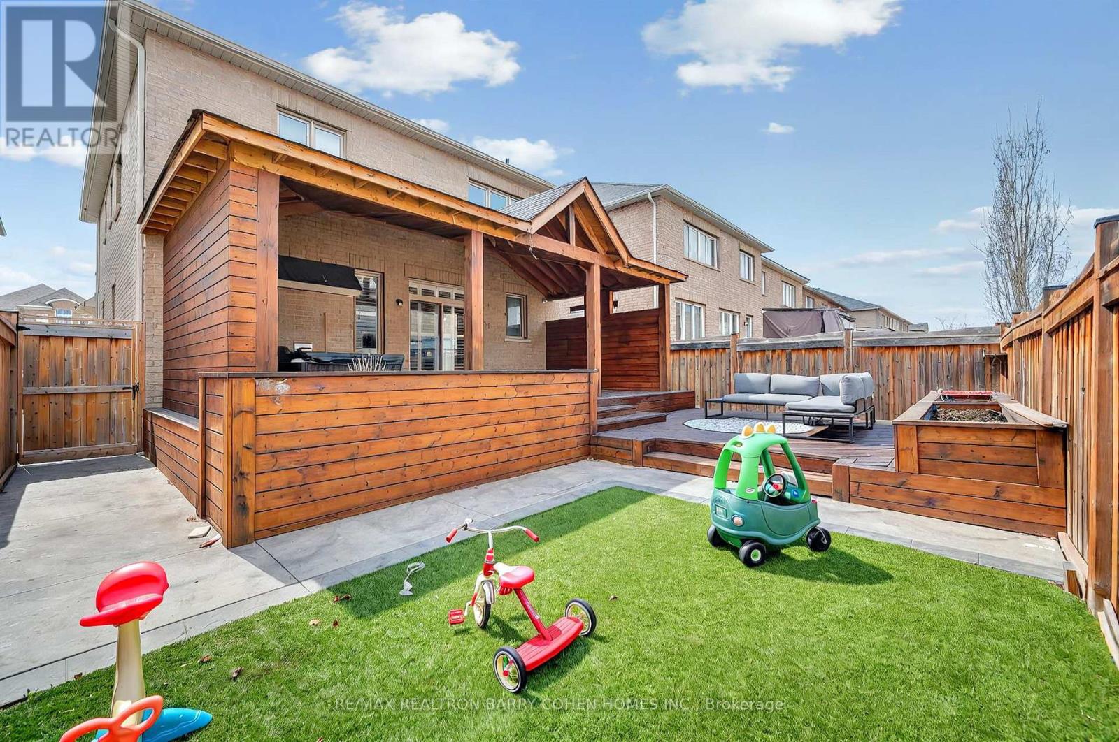 21 Meadowcreek Road, Caledon, Ontario  L7C 3Y9 - Photo 30 - W12692582