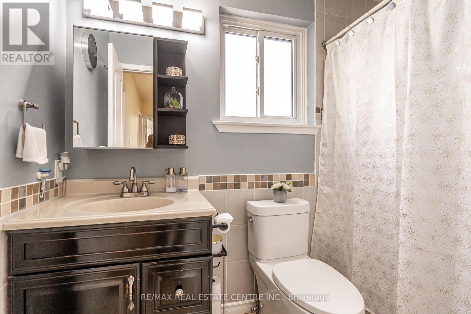 33 - 33 Guildford Crescent, Brampton, Ontario  L6S 3K2 - Photo 22 - W12692626