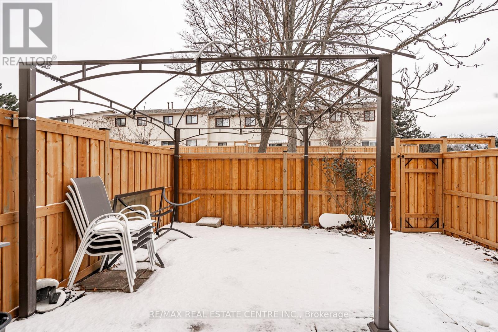 33 - 33 Guildford Crescent, Brampton, Ontario  L6S 3K2 - Photo 30 - W12692626