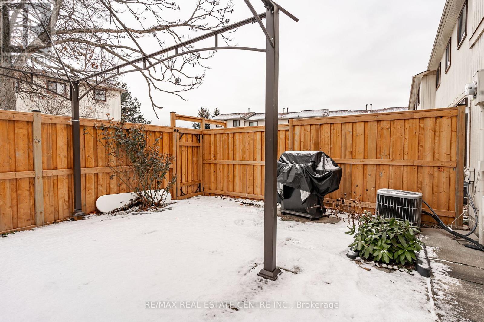 33 - 33 Guildford Crescent, Brampton, Ontario  L6S 3K2 - Photo 31 - W12692626