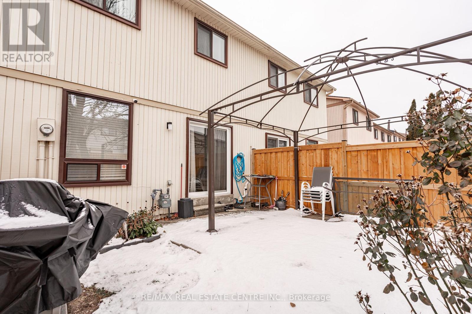 33 - 33 Guildford Crescent, Brampton, Ontario  L6S 3K2 - Photo 32 - W12692626