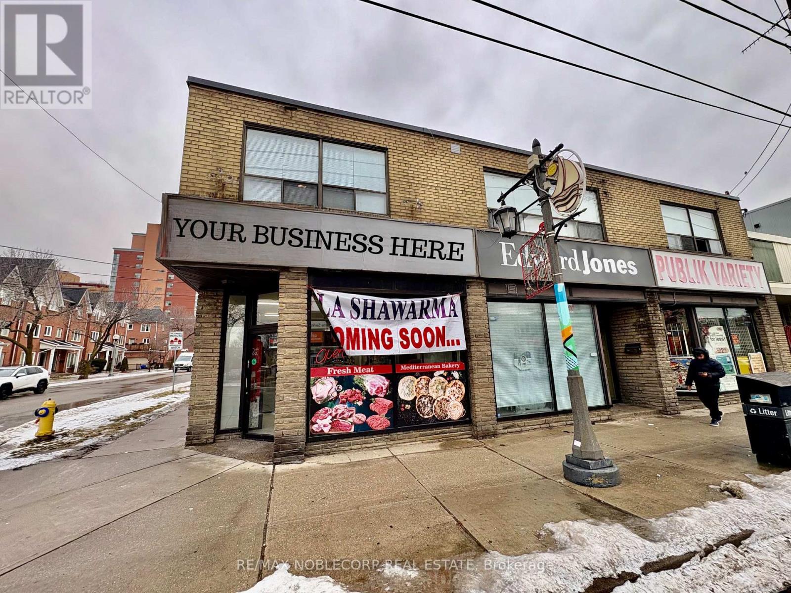 2992 Lake Shore Boulevard W, Toronto, Ontario  M8V 1J9 - Photo 1 - W12692664