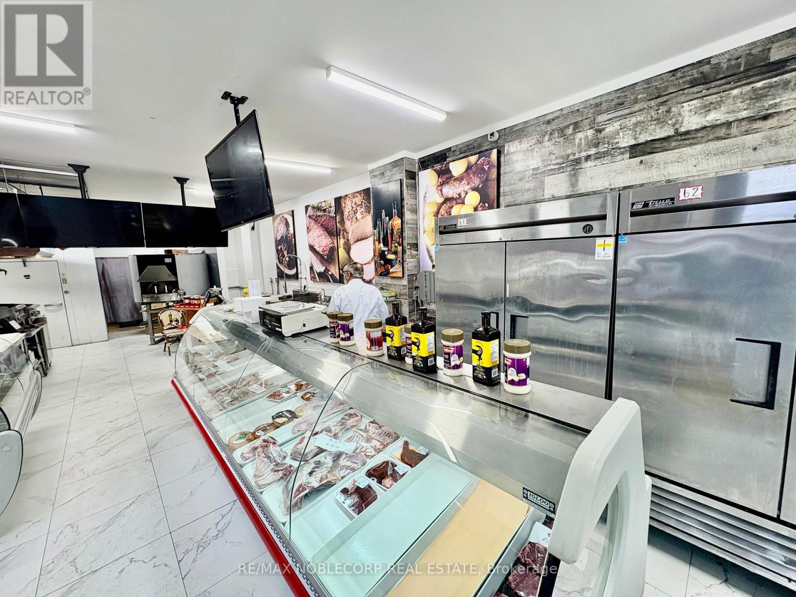 2992 Lake Shore Boulevard W, Toronto, Ontario  M8V 1J9 - Photo 5 - W12692664