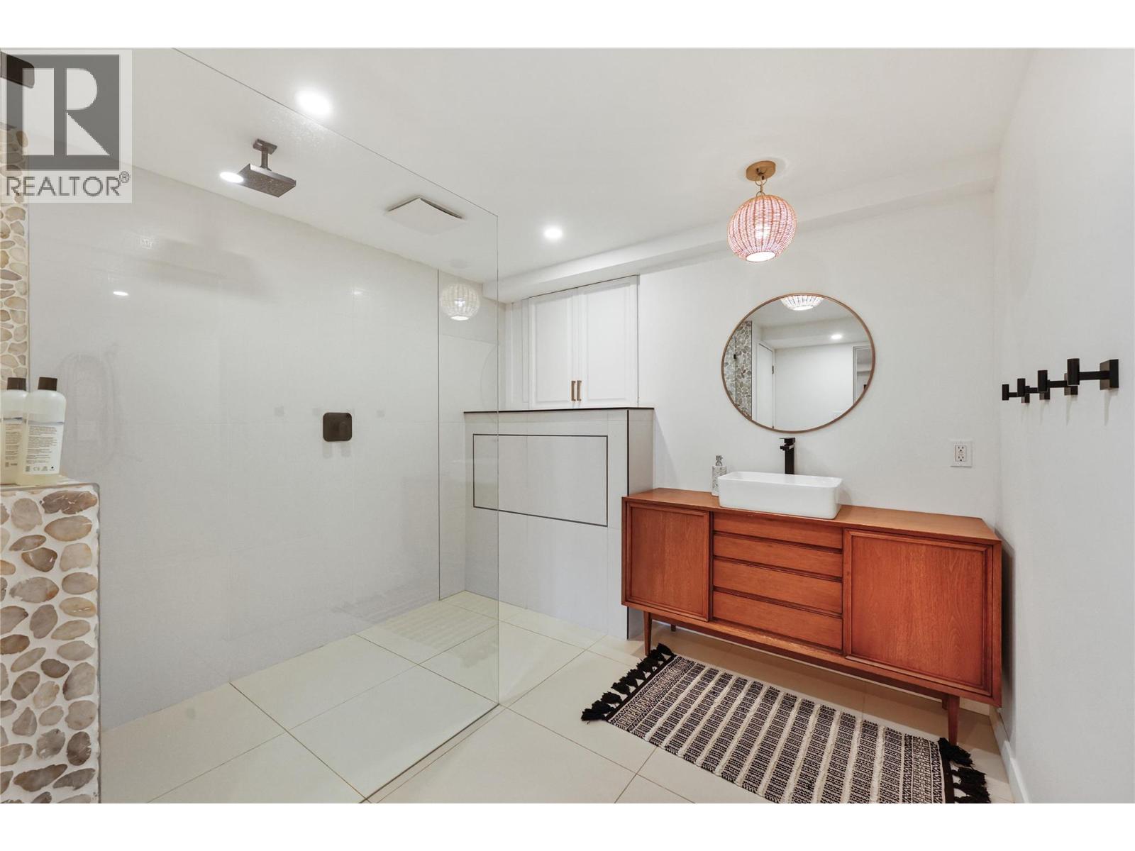 1876 Dewdney Road, Kelowna, British Columbia  V1V 2C3 - Photo 43 - 10372523