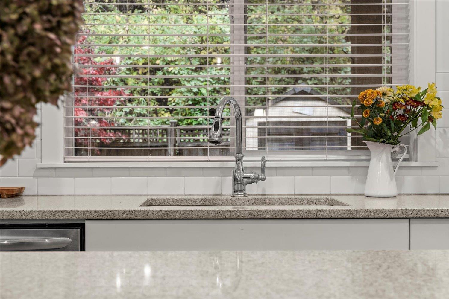 6184 Rexford Drive, Promontory, Chilliwack, British Columbia  V2R 0L3 - Photo 8 - R3079000