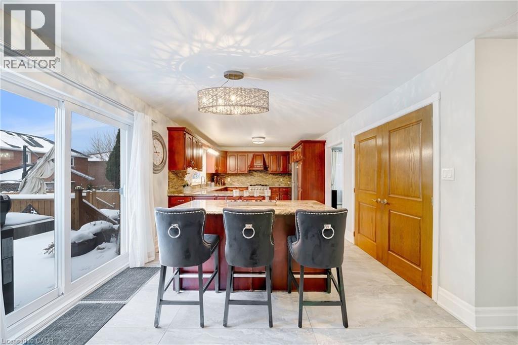 22 Caswell Drive, Hamilton, Ontario  L9C 7N2 - Photo 13 - 40796230