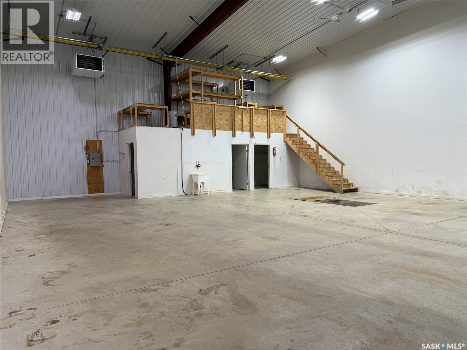 4/5 822 Snyder Road, Moose Jaw, Saskatchewan  S6H 4Y4 - Photo 2 - SK026756