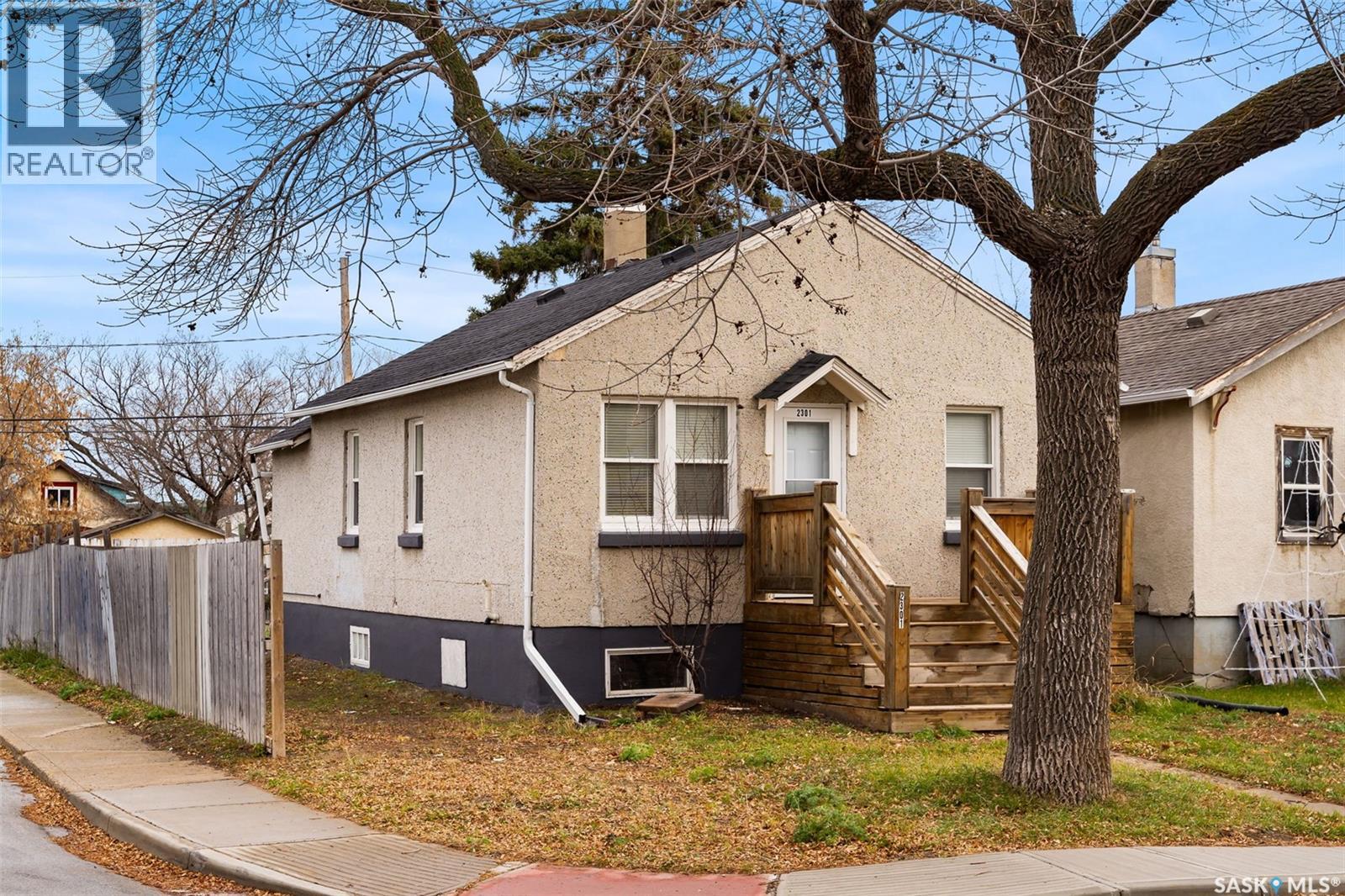 2301 Reynolds Street, Regina, Saskatchewan  S4N 3N6 - Photo 2 - SK026755