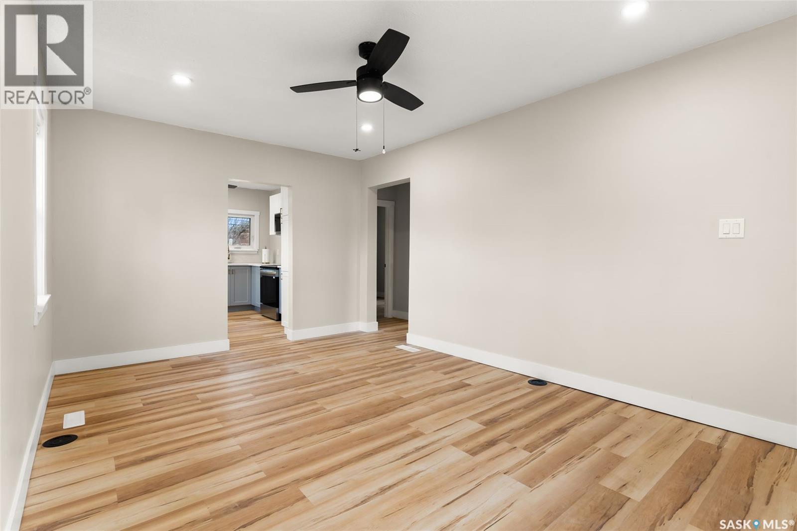 2301 Reynolds Street, Regina, Saskatchewan  S4N 3N6 - Photo 6 - SK026755