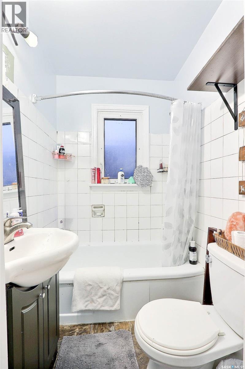 513 10th Street E, Prince Albert, Saskatchewan  S6V 0Z7 - Photo 9 - SK026747