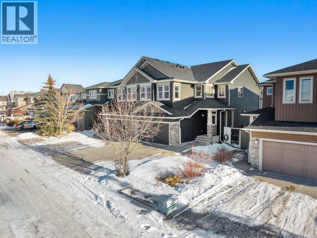 48 Evanswood Circle Nw, Calgary, Alberta  T3P 0K1 - Photo 2 - A2277060