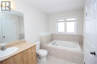 8287 Tulip Tree Drive, Niagara Falls, Ontario  L2H 0N4 - Photo 9 - X12692478